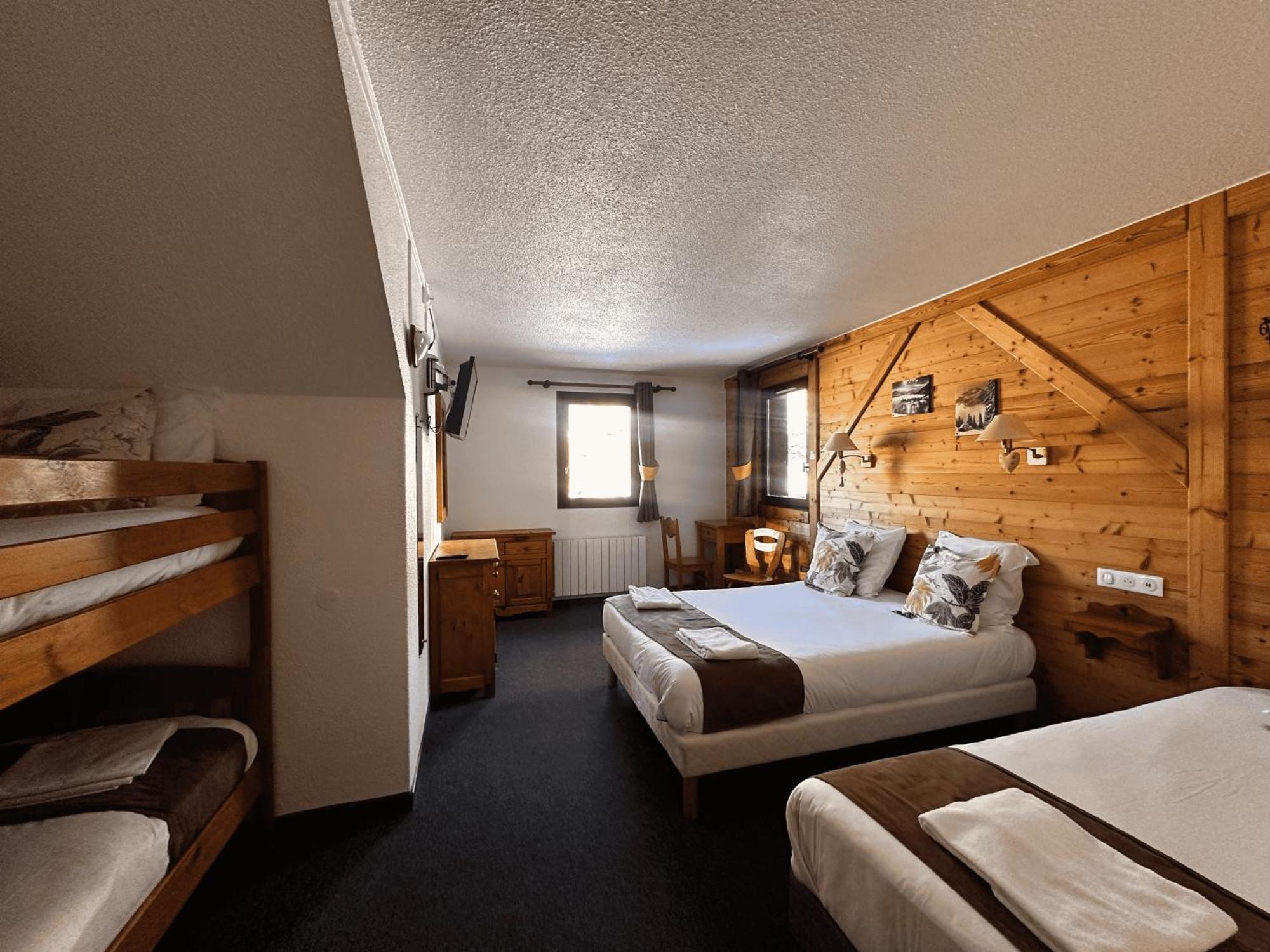 Hotel Club "Les Carrettes" Valmeinier Exteriör bild